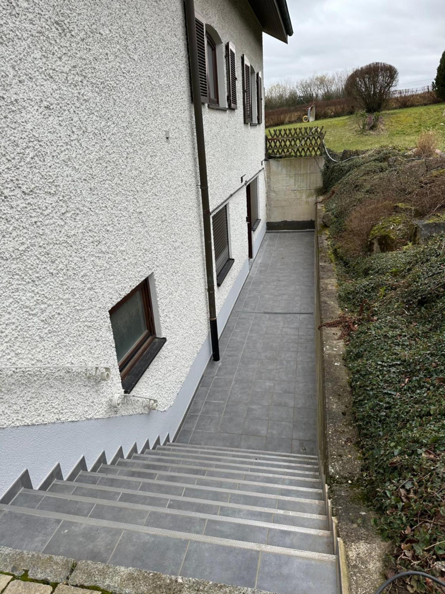 Ruhige Am Feldrand *